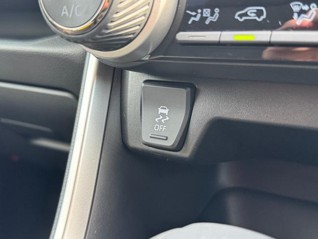 RAV4 X ALPAINナビ フルセグTV バックカメラ レーダクルーズコントロール LEDルームランプ ドライブレコーダー イエローフォグ 純正17インチアルミ トヨタセーフティセンス マルチインフォメーション(66枚目)