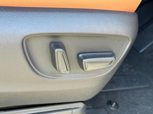 ヴェルファイアハイブリッド エグゼクティブラウンジ　茶内装　ＧＲエアロ　左右独立ルーフ　デジタルインナーミラー　純正１４型ＪＢＬサウンドナビ　リアエンターテイメントシステム　パノラミックビューモニター　ブラインドスポットモニタ　ＥＴＣ　ＨＤＭＩ入力端子（56枚目）