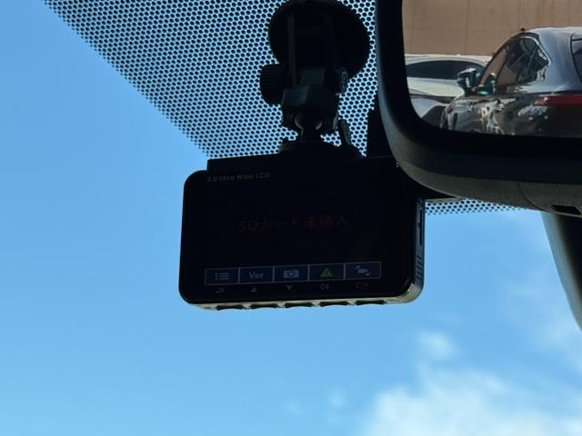 ヴェルファイアハイブリッド エグゼクティブラウンジ　茶内装　ＧＲエアロ　左右独立ルーフ　デジタルインナーミラー　純正１４型ＪＢＬサウンドナビ　リアエンターテイメントシステム　パノラミックビューモニター　ブラインドスポットモニタ　ＥＴＣ　ＨＤＭＩ入力端子（62枚目）