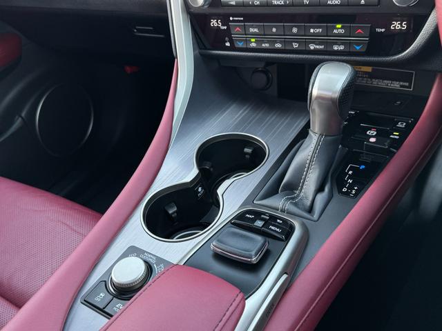 ＲＸ ＲＸ４５０ｈ　Ｆスポーツ　ＴＲＤエアロ＆４本出マフラー　全席シートヒーター　２列目パワーシート　赤革シート　パノラマルーフ　全周囲　ナビＴＶ　ＥＴＣ２．０　Ｐゲート　ＢＳＭ　ＨＵＤ　置く充電　ハンドルヒーター　ベンチレーション（61枚目）