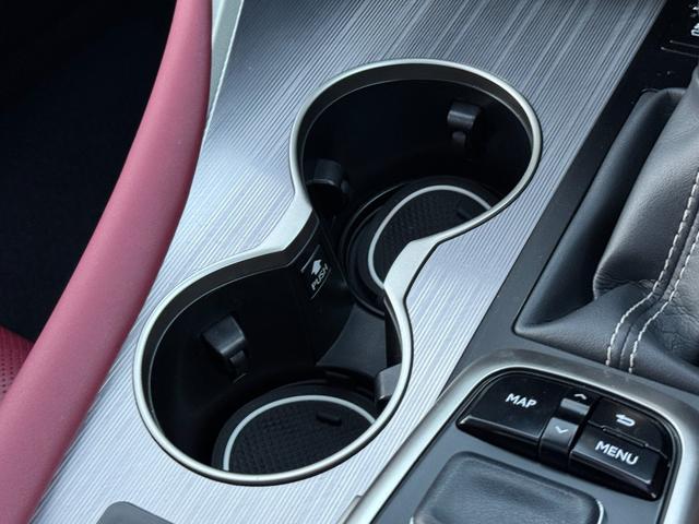 ＲＸ ＲＸ４５０ｈ　Ｆスポーツ　ＴＲＤエアロ＆４本出マフラー　全席シートヒーター　２列目パワーシート　赤革シート　パノラマルーフ　全周囲　ナビＴＶ　ＥＴＣ２．０　Ｐゲート　ＢＳＭ　ＨＵＤ　置く充電　ハンドルヒーター　ベンチレーション（62枚目）