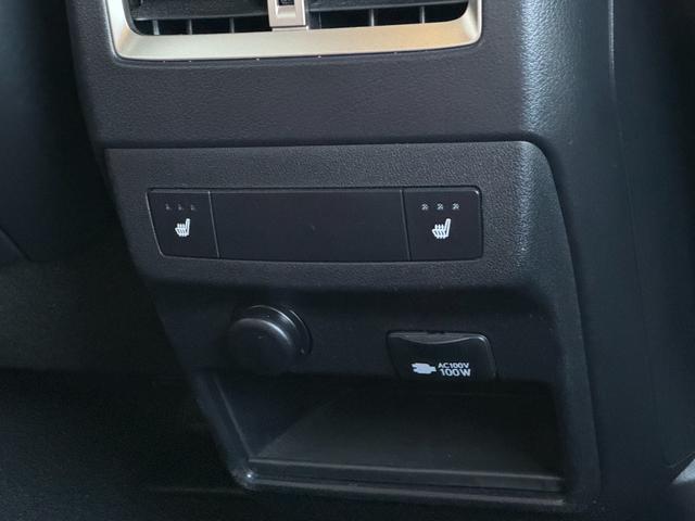 ＲＸ ＲＸ４５０ｈ　Ｆスポーツ　ＴＲＤエアロ＆４本出マフラー　全席シートヒーター　２列目パワーシート　赤革シート　パノラマルーフ　全周囲　ナビＴＶ　ＥＴＣ２．０　Ｐゲート　ＢＳＭ　ＨＵＤ　置く充電　ハンドルヒーター　ベンチレーション（70枚目）