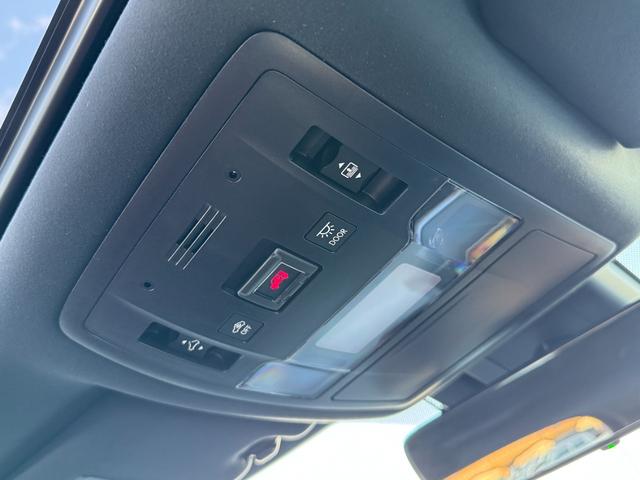 ＲＸ ＲＸ４５０ｈ　Ｆスポーツ　ＴＲＤエアロ＆４本出マフラー　全席シートヒーター　２列目パワーシート　赤革シート　パノラマルーフ　全周囲　ナビＴＶ　ＥＴＣ２．０　Ｐゲート　ＢＳＭ　ＨＵＤ　置く充電　ハンドルヒーター　ベンチレーション（71枚目）