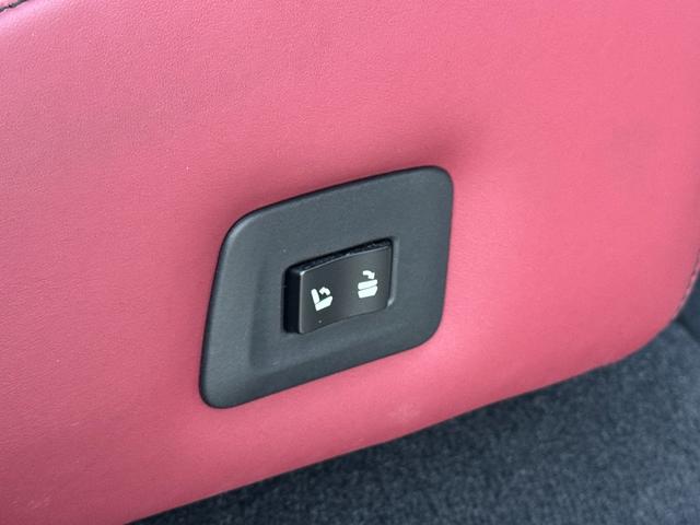 ＲＸ ＲＸ４５０ｈ　Ｆスポーツ　ＴＲＤエアロ＆４本出マフラー　全席シートヒーター　２列目パワーシート　赤革シート　パノラマルーフ　全周囲　ナビＴＶ　ＥＴＣ２．０　Ｐゲート　ＢＳＭ　ＨＵＤ　置く充電　ハンドルヒーター　ベンチレーション（75枚目）