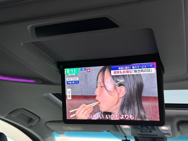 アルファード ２．５Ｓ　Ｃパッケージ　メーカーナビ　ルーフ　ＪＢＬプレミアサウンドシステム　デジタルインナーミラー　後席モニター　スペアタイヤ　ＥＴＣ　パノラミックビューモニター　ブラインドスポットモニター　レーダークルーズコントロール（7枚目）