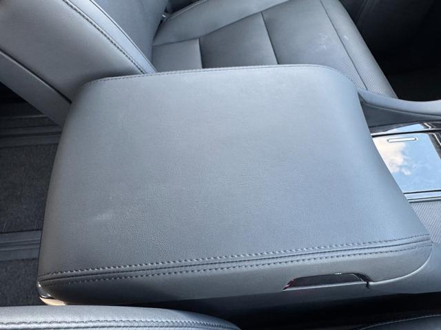 アルファード ２．５Ｓ　Ｃパッケージ　メーカーナビ　ルーフ　ＪＢＬプレミアサウンドシステム　デジタルインナーミラー　後席モニター　スペアタイヤ　ＥＴＣ　パノラミックビューモニター　ブラインドスポットモニター　レーダークルーズコントロール（62枚目）