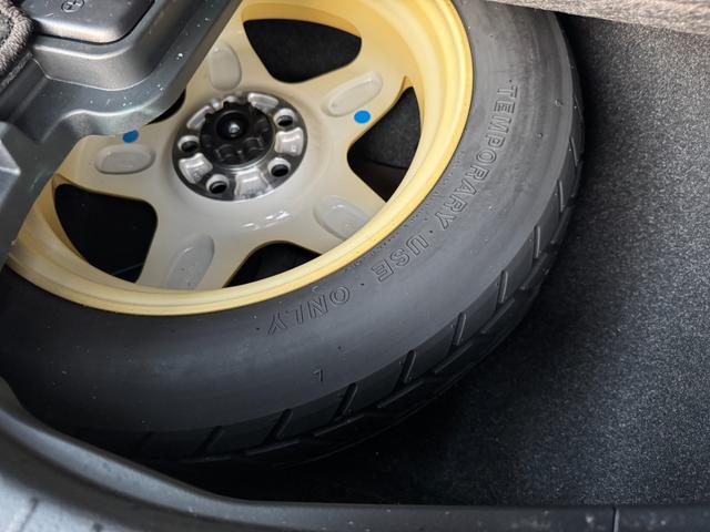 アルファード ２．５Ｓ　Ｃパッケージ　メーカーナビ　ルーフ　ＪＢＬプレミアサウンドシステム　デジタルインナーミラー　後席モニター　スペアタイヤ　ＥＴＣ　パノラミックビューモニター　ブラインドスポットモニター　レーダークルーズコントロール（77枚目）