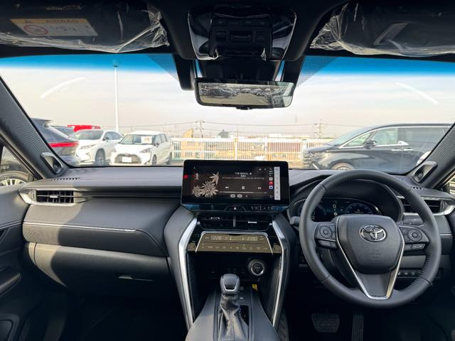 ハリアーハイブリッド Ｚ　レザーパッケージ・ナイトシェード　モデリスタフルエアロ　調光パノラマルーフ　パノラミックビューモニター　ブラインドスポットモニター　純正１２．３型ディスプレイナビ　フルセグＴＶ　寒冷地仕様　レーダークルーズコントロール　ＥＴＣ２．０（3枚目）