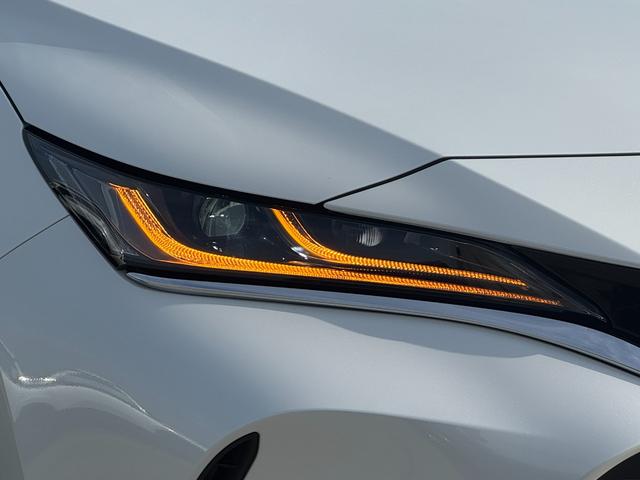 ハリアーハイブリッド Ｚ　レザーパッケージ・ナイトシェード　モデリスタフルエアロ　調光パノラマルーフ　パノラミックビューモニター　ブラインドスポットモニター　純正１２．３型ディスプレイナビ　フルセグＴＶ　寒冷地仕様　レーダークルーズコントロール　ＥＴＣ２．０（23枚目）