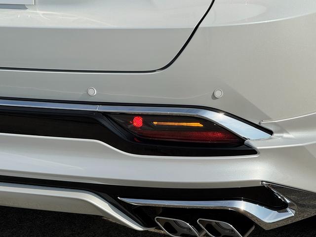 ハリアーハイブリッド Ｚ　レザーパッケージ・ナイトシェード　モデリスタフルエアロ　調光パノラマルーフ　パノラミックビューモニター　ブラインドスポットモニター　純正１２．３型ディスプレイナビ　フルセグＴＶ　寒冷地仕様　レーダークルーズコントロール　ＥＴＣ２．０（34枚目）