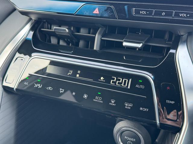 ハリアーハイブリッド Ｚ　レザーパッケージ・ナイトシェード　モデリスタフルエアロ　調光パノラマルーフ　パノラミックビューモニター　ブラインドスポットモニター　純正１２．３型ディスプレイナビ　フルセグＴＶ　寒冷地仕様　レーダークルーズコントロール　ＥＴＣ２．０（56枚目）