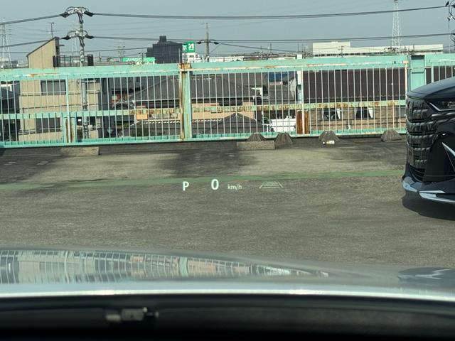 ハリアーハイブリッド Ｚ　レザーパッケージ・ナイトシェード　モデリスタフルエアロ　調光パノラマルーフ　パノラミックビューモニター　ブラインドスポットモニター　純正１２．３型ディスプレイナビ　フルセグＴＶ　寒冷地仕様　レーダークルーズコントロール　ＥＴＣ２．０（62枚目）