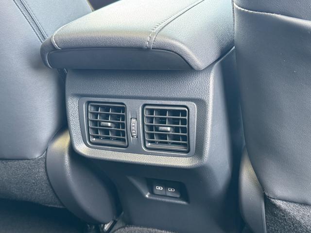 ハリアーハイブリッド Ｚ　レザーパッケージ・ナイトシェード　モデリスタフルエアロ　調光パノラマルーフ　パノラミックビューモニター　ブラインドスポットモニター　純正１２．３型ディスプレイナビ　フルセグＴＶ　寒冷地仕様　レーダークルーズコントロール　ＥＴＣ２．０（73枚目）