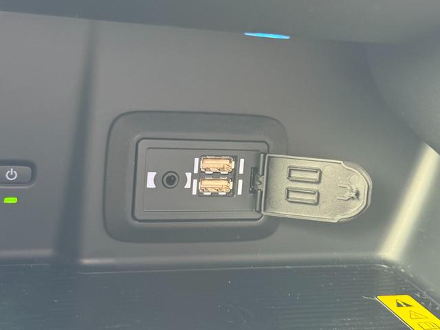 ハリアー Z 調光ルーフ デジタルミラー ドラレコ機能付 12.3インチJBLナビ 全周囲カメラ ブラインドスポットモニター フルセグTV ETC2.0 クルーズコントロール ヘッドアップディスプレイ USBポート(66枚目)