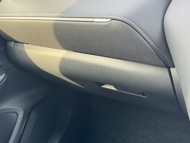 ハリアー Z 調光ルーフ デジタルミラー ドラレコ機能付 12.3インチJBLナビ 全周囲カメラ ブラインドスポットモニター フルセグTV ETC2.0 クルーズコントロール ヘッドアップディスプレイ USBポート(71枚目)