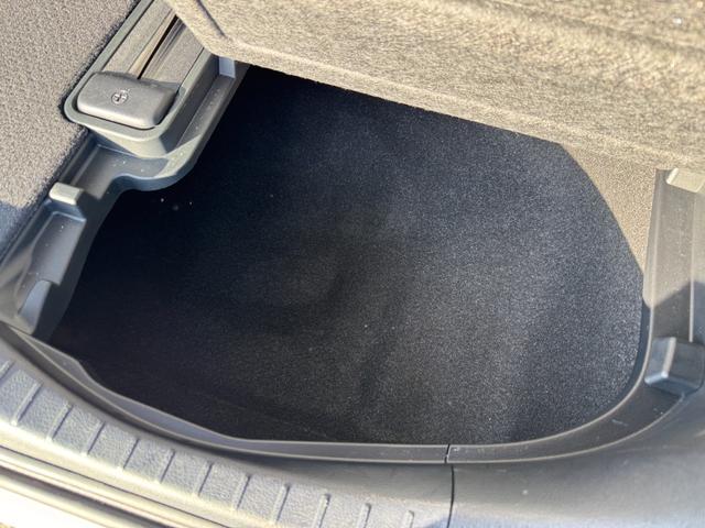 アルファード ２．５Ｓ　Ｃパッケージ　魔裟斗エアロ　４本出マフラー　サンルーフ　デジタルインナーミラー　ブラインドスポットモニタ　純正９型ＤＡ　後席モニター　フルセグＴＶ　ドラレコ　パワーバックドア　シートヒーター＆クーラー　パワーシート（43枚目）