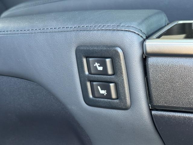 アルファード ２．５Ｓ　Ｃパッケージ　魔裟斗エアロ　４本出マフラー　サンルーフ　デジタルインナーミラー　ブラインドスポットモニタ　純正９型ＤＡ　後席モニター　フルセグＴＶ　ドラレコ　パワーバックドア　シートヒーター＆クーラー　パワーシート（70枚目）