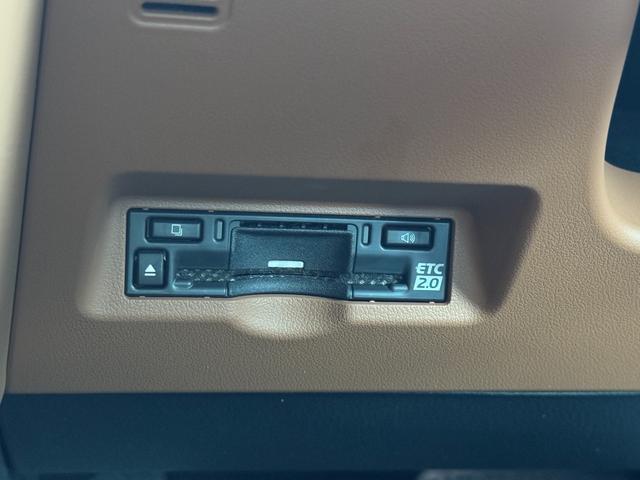 ヴェルファイアハイブリッド エグゼクティブラウンジ　左右独立ルーフ　デジタルインナーミラー　純正１４型ＪＢＬナビ　リヤエンターテイメント　フルセグＴＶ　パノラミックビューモニター　ブラインドスポットモニター　ＣＤ／ＤＶＤデッキ　ドラレコ　レーダー探知機（56枚目）