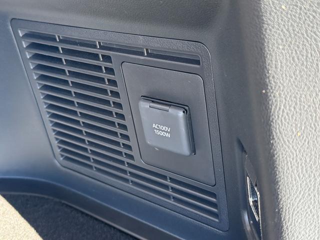 ヴェルファイアハイブリッド エグゼクティブラウンジ　左右独立ルーフ　デジタルインナーミラー　純正１４型ＪＢＬナビ　リヤエンターテイメント　フルセグＴＶ　パノラミックビューモニター　ブラインドスポットモニター　ＣＤ／ＤＶＤデッキ　ドラレコ　レーダー探知機（76枚目）