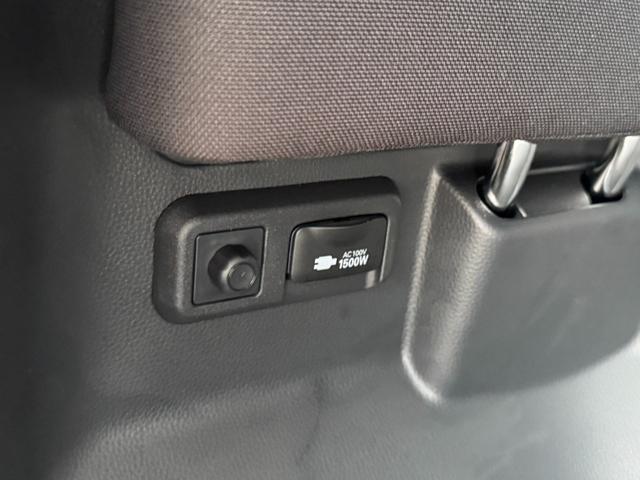 ノア ハイブリッドS-Z モデリスタエアロ デジタルインナーミラー 後席モニター 10.5インチディスプレイオーディオナビ フルセグTV バックカメラ AC100V電源 CDDVDデッキ ETC2.0 三眼LEDヘッドライト(8枚目)