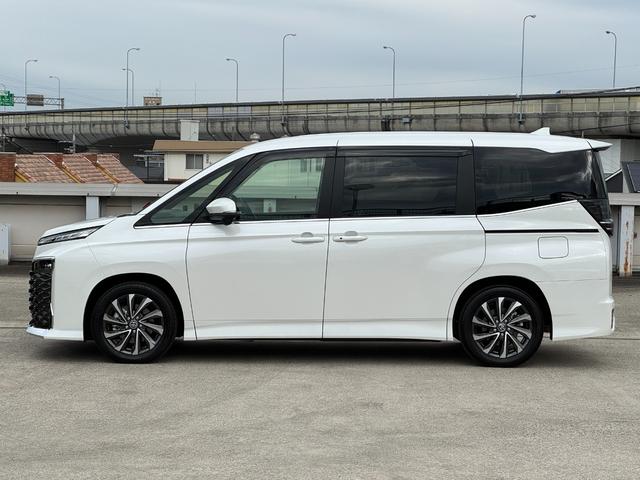 ヴォクシー ハイブリッドS-Z 10.5型DA フルセグTV 13.2型後席モニター パワーバックドア 前席、後席シートヒーター 三眼LEDヘッドライト CD,DVDデッキ AC100V電源 ETC2.0 純正17AW HDMI端子(24枚目)