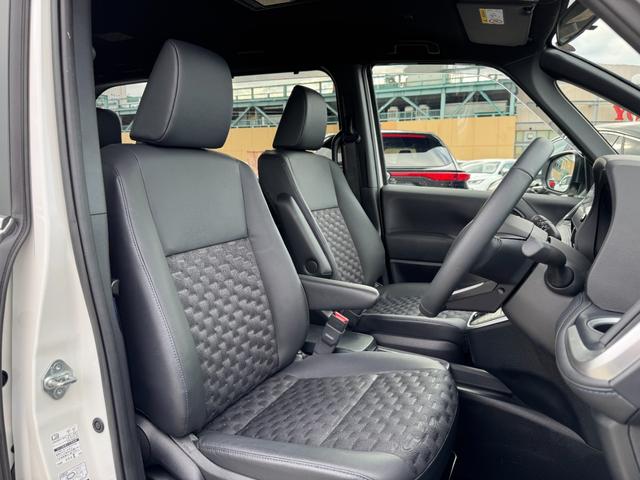 ヴォクシー ハイブリッドS-Z 10.5型DA フルセグTV 13.2型後席モニター パワーバックドア 前席、後席シートヒーター 三眼LEDヘッドライト CD,DVDデッキ AC100V電源 ETC2.0 純正17AW HDMI端子(38枚目)