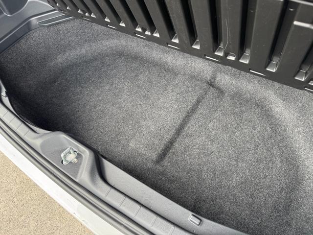 ヴォクシー ハイブリッドS-Z 10.5型DA フルセグTV 13.2型後席モニター パワーバックドア 前席、後席シートヒーター 三眼LEDヘッドライト CD,DVDデッキ AC100V電源 ETC2.0 純正17AW HDMI端子(45枚目)