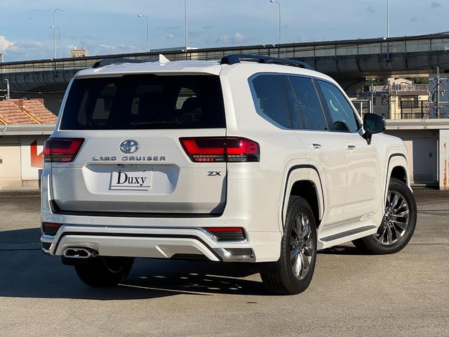 TOYOTA LAND CRUISER ZX