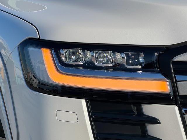 TOYOTA LAND CRUISER ZX