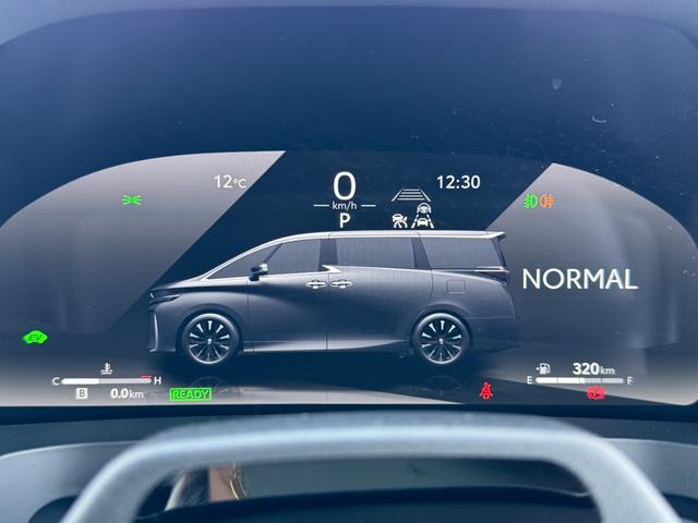 TOYOTA VELLFIRE HYBRID Z PREMIER