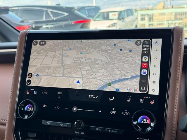 TOYOTA VELLFIRE HYBRID Z PREMIER