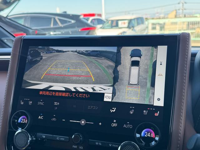 TOYOTA VELLFIRE HYBRID EXECUTIVE LOUNGE