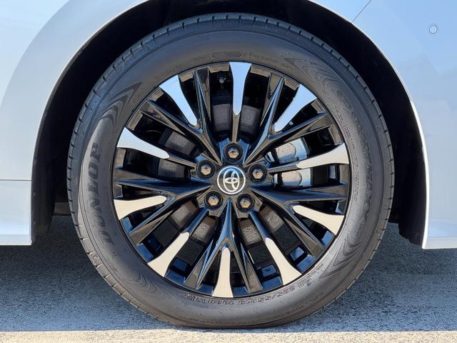 TOYOTA VELLFIRE HYBRID EXECUTIVE LOUNGE