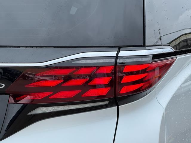 TOYOTA ALPHARD HYBRID Z