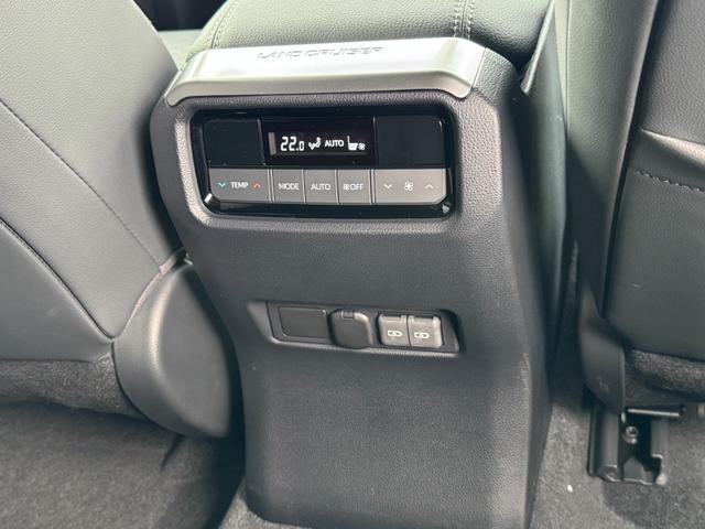 ランドクルーザー250 VX 特別限定ローン 丸目LEDヘッド サンルーフ デジタルインナーミラー 12.3型コネクティッドナビ パノラミックビューモニター フルセグTV 寒冷地仕様 HDMI入力端子 前席シートヒーター&クーラー(71枚目)