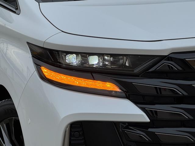 ヴェルファイアハイブリッド Ｚ　プレミア　４ＷＤ　茶内装　左右独立ムーンルーフ　デジタルインナーミラー　ユニバーサルステップ　ＢＳＭ　寒冷地仕様　１４型ＤＡ　フルセグ　パノラミックビューモニタ　置くだけ充電　ＨＵＤ　ＥＴＣ２．０　ＡＣ１００Ｖ（12枚目）