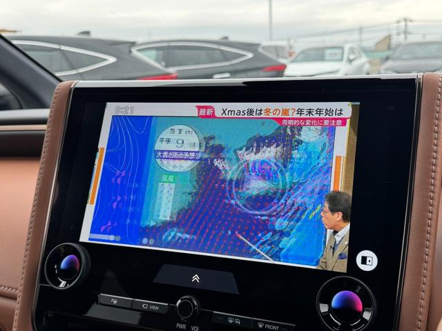 ヴェルファイアハイブリッド Ｚ　プレミア　４ＷＤ　茶内装　左右独立ムーンルーフ　デジタルインナーミラー　ユニバーサルステップ　ＢＳＭ　寒冷地仕様　１４型ＤＡ　フルセグ　パノラミックビューモニタ　置くだけ充電　ＨＵＤ　ＥＴＣ２．０　ＡＣ１００Ｖ（44枚目）