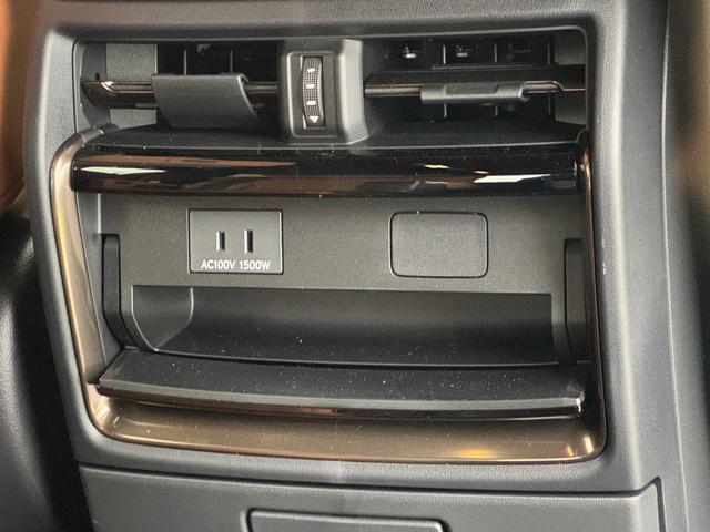 ヴェルファイアハイブリッド Ｚ　プレミア　４ＷＤ　茶内装　左右独立ムーンルーフ　デジタルインナーミラー　ユニバーサルステップ　ＢＳＭ　寒冷地仕様　１４型ＤＡ　フルセグ　パノラミックビューモニタ　置くだけ充電　ＨＵＤ　ＥＴＣ２．０　ＡＣ１００Ｖ（69枚目）