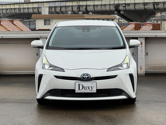 プリウス Ｓ　車検２年付　ｃａｒｒｏｚｚｅｒｉａナビ　フルセグ　バックカメラ　スペアタイヤ　ＡＣ１００Ｖ電源　レーダークルーズコントロール　ドライブレコーダ　トヨタセーフティセンス　ＬＥＤヘッドライト　オートライト（16枚目）