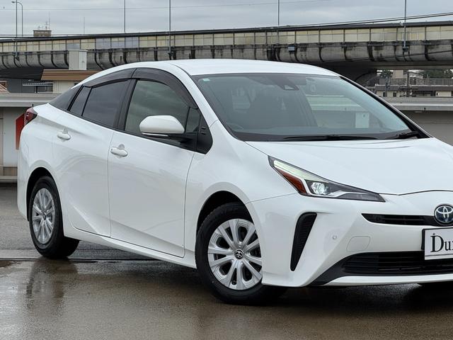 プリウス Ｓ　車検２年付　ｃａｒｒｏｚｚｅｒｉａナビ　フルセグ　バックカメラ　スペアタイヤ　ＡＣ１００Ｖ電源　レーダークルーズコントロール　ドライブレコーダ　トヨタセーフティセンス　ＬＥＤヘッドライト　オートライト（20枚目）
