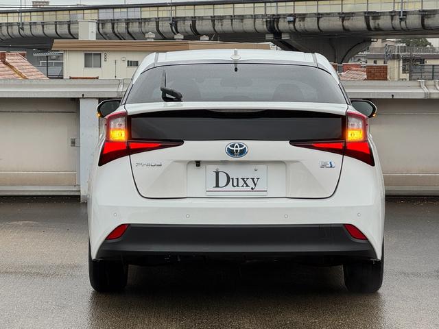 プリウス Ｓ　車検２年付　ｃａｒｒｏｚｚｅｒｉａナビ　フルセグ　バックカメラ　スペアタイヤ　ＡＣ１００Ｖ電源　レーダークルーズコントロール　ドライブレコーダ　トヨタセーフティセンス　ＬＥＤヘッドライト　オートライト（31枚目）