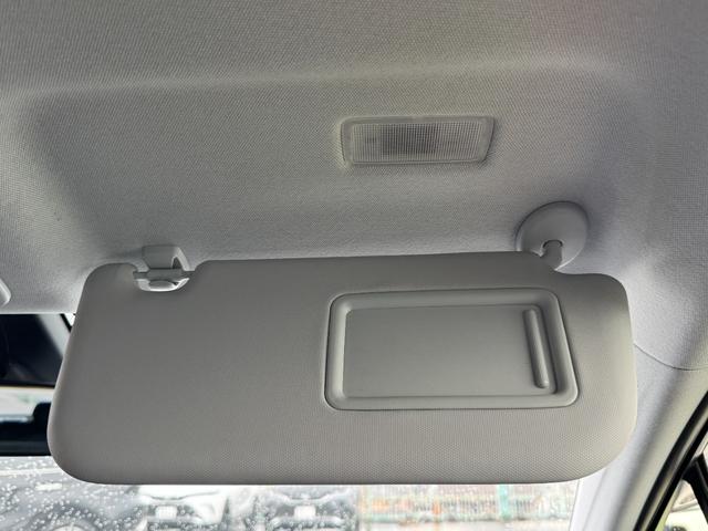 プリウス Ｓ　車検２年付　ｃａｒｒｏｚｚｅｒｉａナビ　フルセグ　バックカメラ　スペアタイヤ　ＡＣ１００Ｖ電源　レーダークルーズコントロール　ドライブレコーダ　トヨタセーフティセンス　ＬＥＤヘッドライト　オートライト（52枚目）