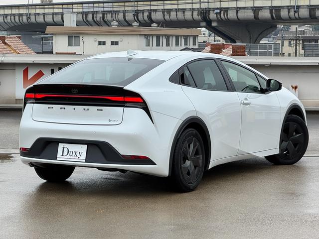 プリウス Ｕ　純正ディスプレイオーディオ　フルセグＴＶ　バックカメラ　前後ドライブレコーダー　ＡＣ１００Ｖ電源　ＥＴＣ２．０　ＵＳＢポート　　トヨタセーフティセンス　ＬＥＤヘッドライト　レーダークルーズコントロール（10枚目）