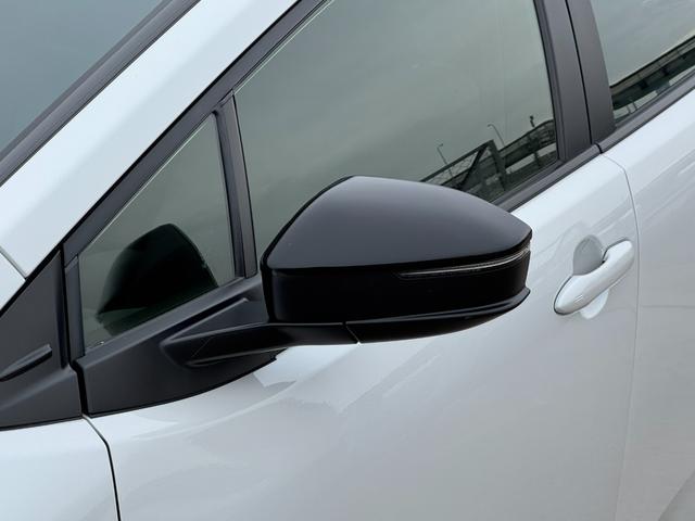 プリウス Ｕ　純正ディスプレイオーディオ　フルセグＴＶ　バックカメラ　前後ドライブレコーダー　ＡＣ１００Ｖ電源　ＥＴＣ２．０　ＵＳＢポート　　トヨタセーフティセンス　ＬＥＤヘッドライト　レーダークルーズコントロール（23枚目）