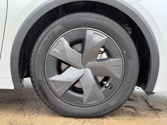 プリウス Ｕ　純正ディスプレイオーディオ　フルセグＴＶ　バックカメラ　前後ドライブレコーダー　ＡＣ１００Ｖ電源　ＥＴＣ２．０　ＵＳＢポート　　トヨタセーフティセンス　ＬＥＤヘッドライト　レーダークルーズコントロール（36枚目）