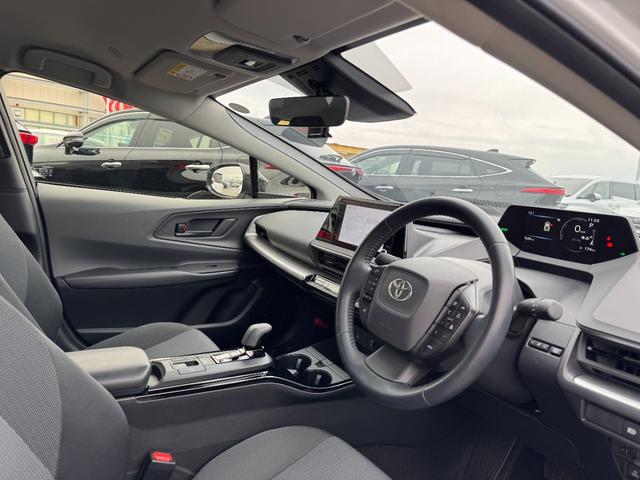 プリウス Ｕ　純正ディスプレイオーディオ　フルセグＴＶ　バックカメラ　前後ドライブレコーダー　ＡＣ１００Ｖ電源　ＥＴＣ２．０　ＵＳＢポート　　トヨタセーフティセンス　ＬＥＤヘッドライト　レーダークルーズコントロール（38枚目）