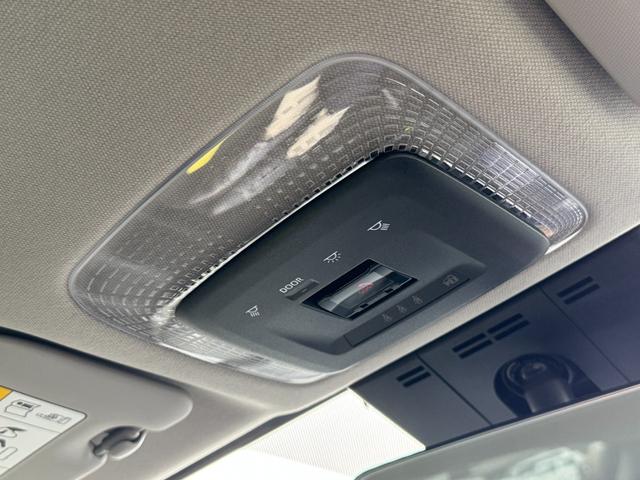 プリウス Ｕ　純正ディスプレイオーディオ　フルセグＴＶ　バックカメラ　前後ドライブレコーダー　ＡＣ１００Ｖ電源　ＥＴＣ２．０　ＵＳＢポート　　トヨタセーフティセンス　ＬＥＤヘッドライト　レーダークルーズコントロール（48枚目）