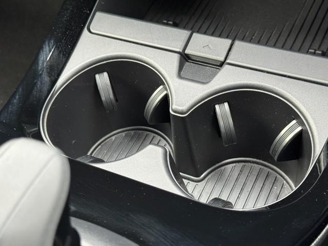 プリウス Ｕ　純正ディスプレイオーディオ　フルセグＴＶ　バックカメラ　前後ドライブレコーダー　ＡＣ１００Ｖ電源　ＥＴＣ２．０　ＵＳＢポート　　トヨタセーフティセンス　ＬＥＤヘッドライト　レーダークルーズコントロール（60枚目）