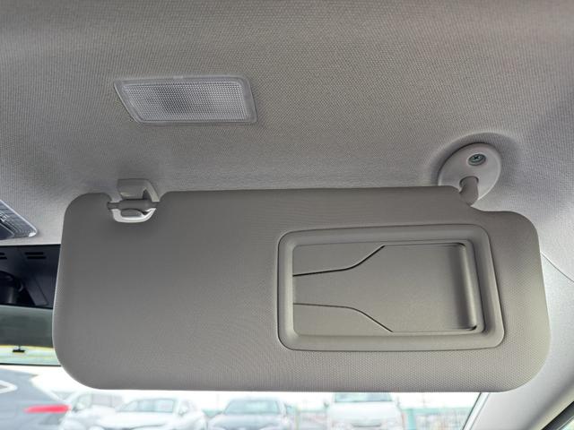 プリウス Ｕ　純正ディスプレイオーディオ　フルセグＴＶ　バックカメラ　前後ドライブレコーダー　ＡＣ１００Ｖ電源　ＥＴＣ２．０　ＵＳＢポート　　トヨタセーフティセンス　ＬＥＤヘッドライト　レーダークルーズコントロール（77枚目）