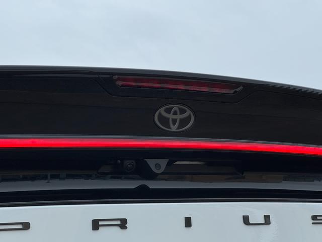 プリウス Ｚ　ＡＩＭＧＡＩＮエアロ　ＲＹＳ１９ＡＷ　デジタルミラー　ブラインドスポットモニタ　パノラミックビューモニター　純正１２．３型ナビ　フルセグ　パワーバックドア　ＡＣ１００Ｖ電源　置くだけ充電　ＥＴＣ２．０（24枚目）